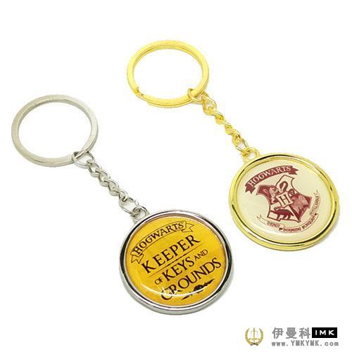 Badge custom key chain custom in custom design Key chain 图1张